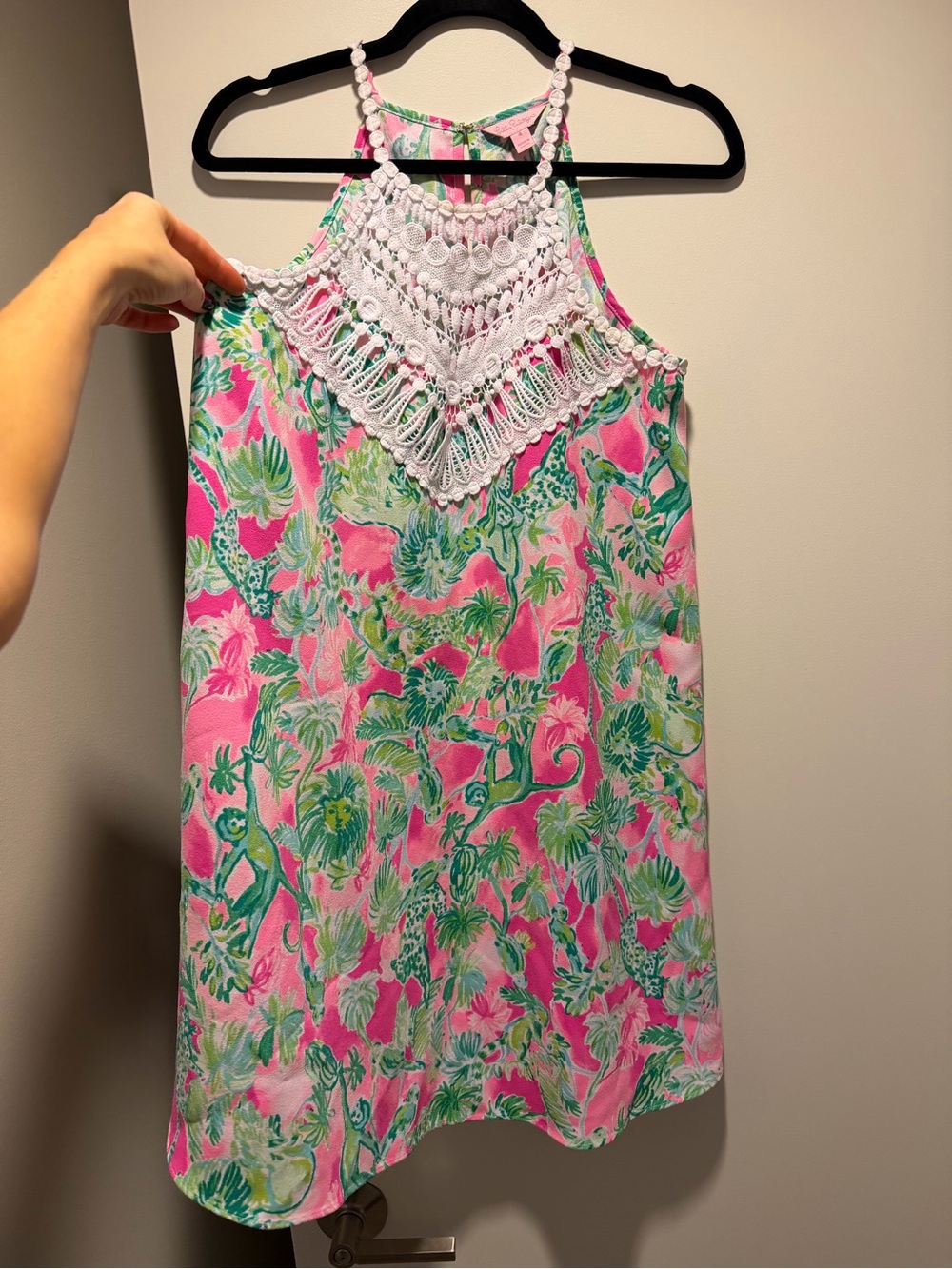 Lilly Pulitzer Soft Pearl Shift Raz Berry Catty Shack. Size 4